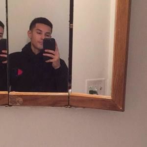 Meet your Posher, Christian